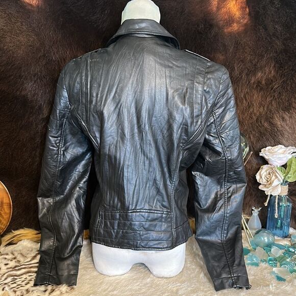 DKNY FAUX LEATHER JACKET M (6029) - Picture 4 of 6